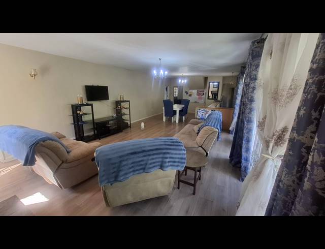 4 BEDROOM HOUSE FOR SALE IN BLACKRIDGE